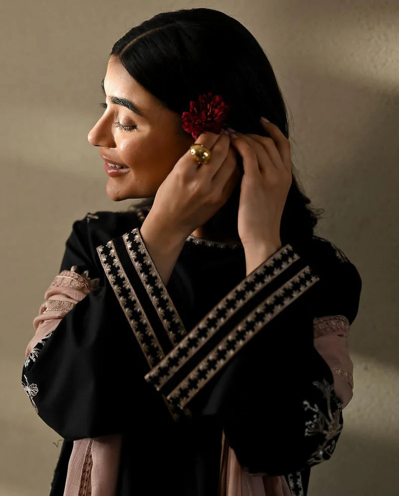 ZAIB LAWN LUXURY CO-ORD SET WITH FARSHI