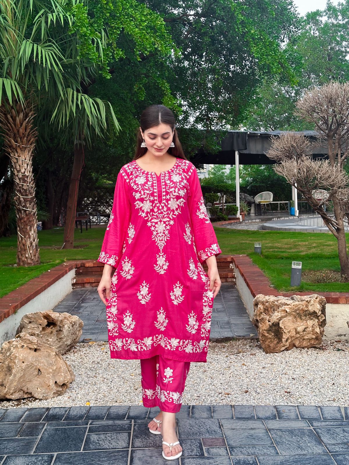 Indian embroidered 2 piece chikenkari Suit