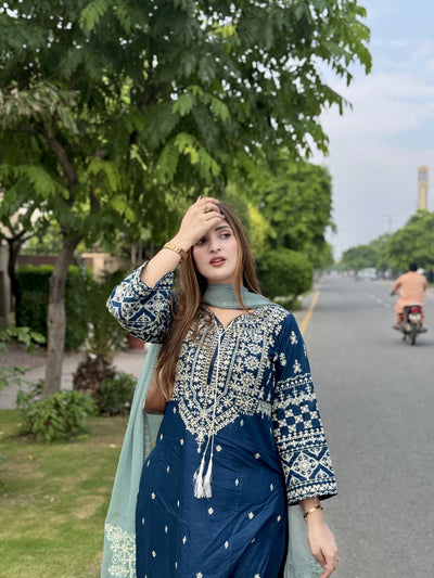 ZARA EMBROIDERY 3PC