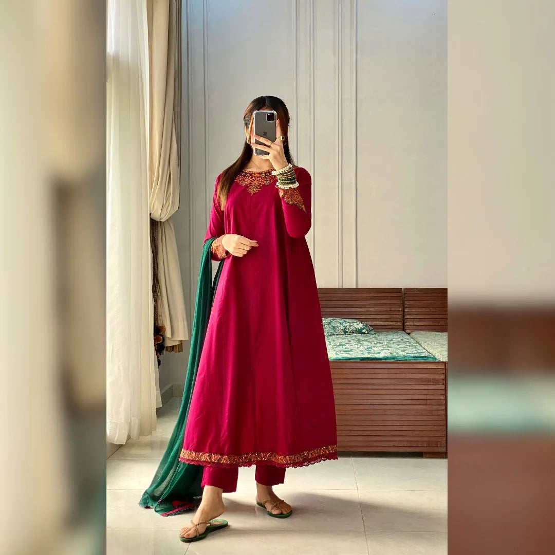 Mayra Embroidered 3PC