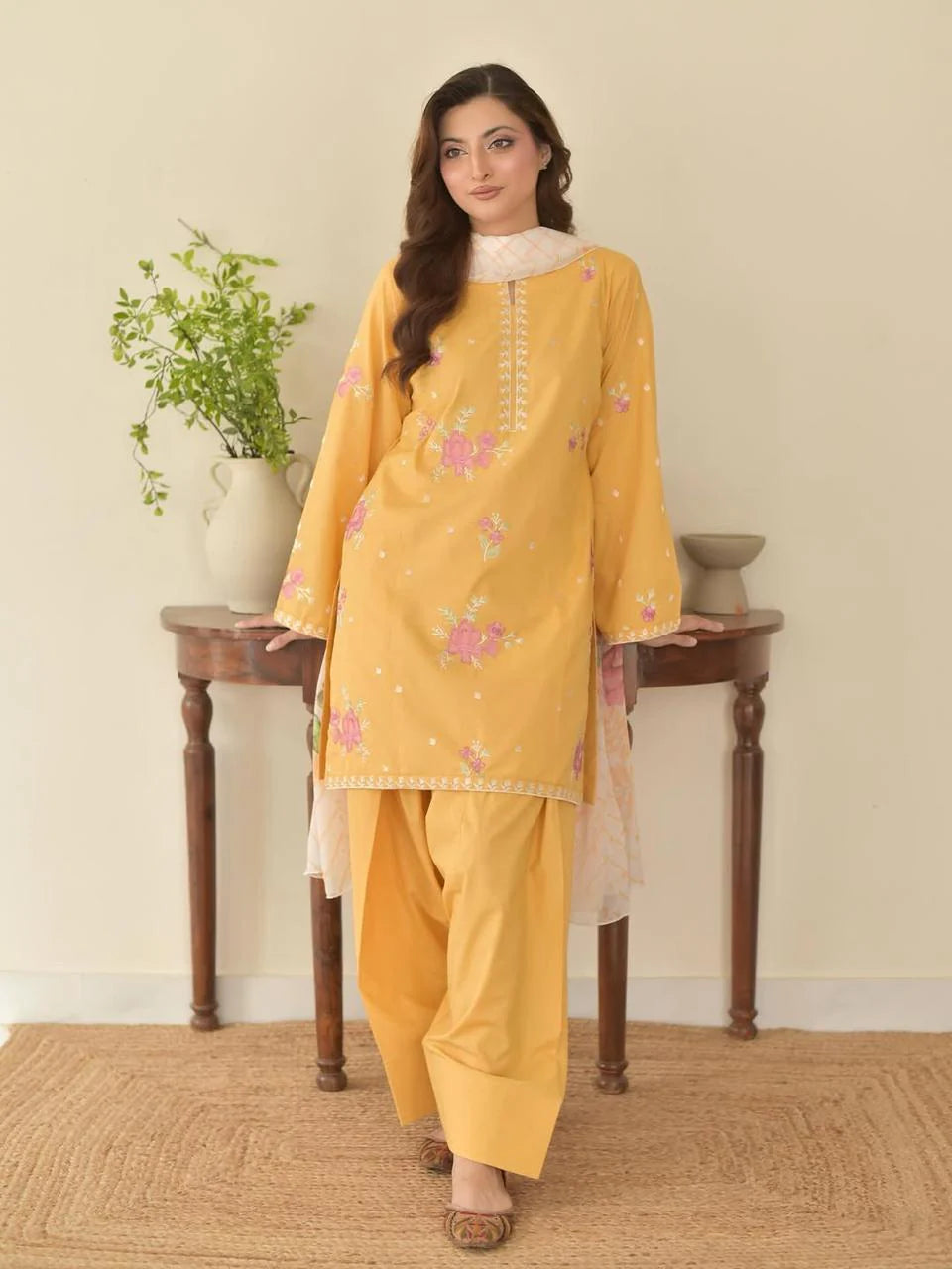 Sunaina 3PC (Farshi Shalwar)