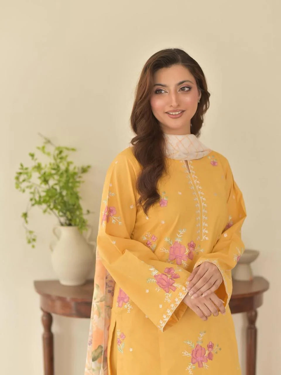 Sunaina 3PC (Farshi Shalwar)