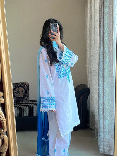 White/Blue Lawn 3PC