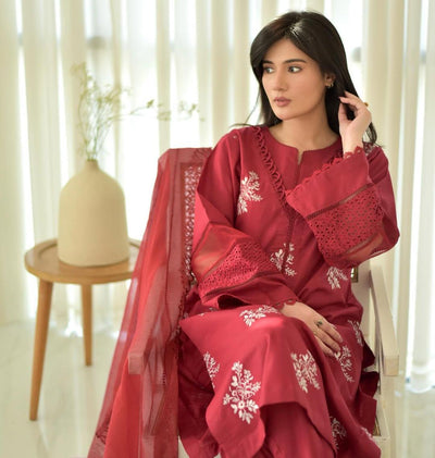 Hooriya Mehroon 3 PC