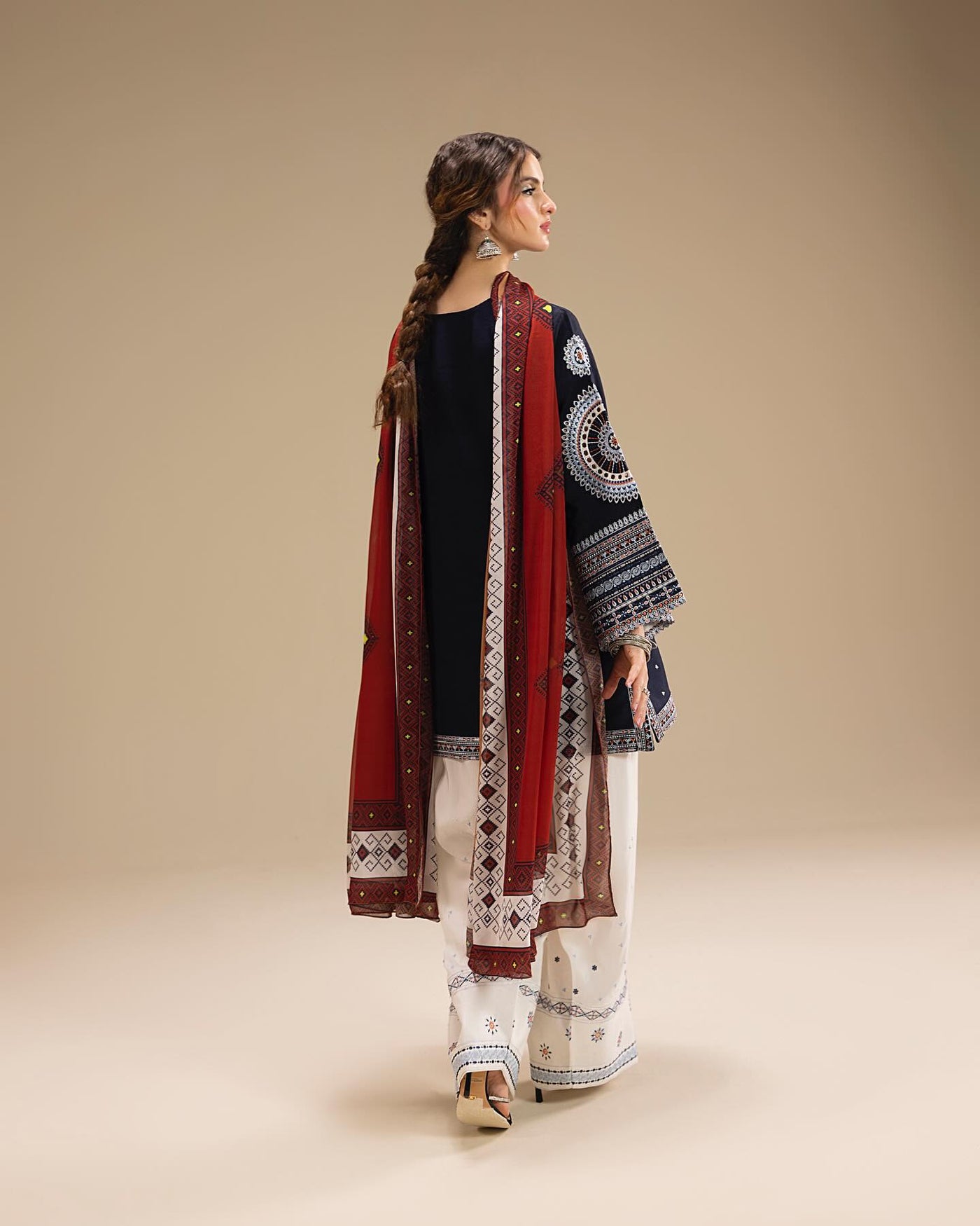Dastaan Embroidered 3PC