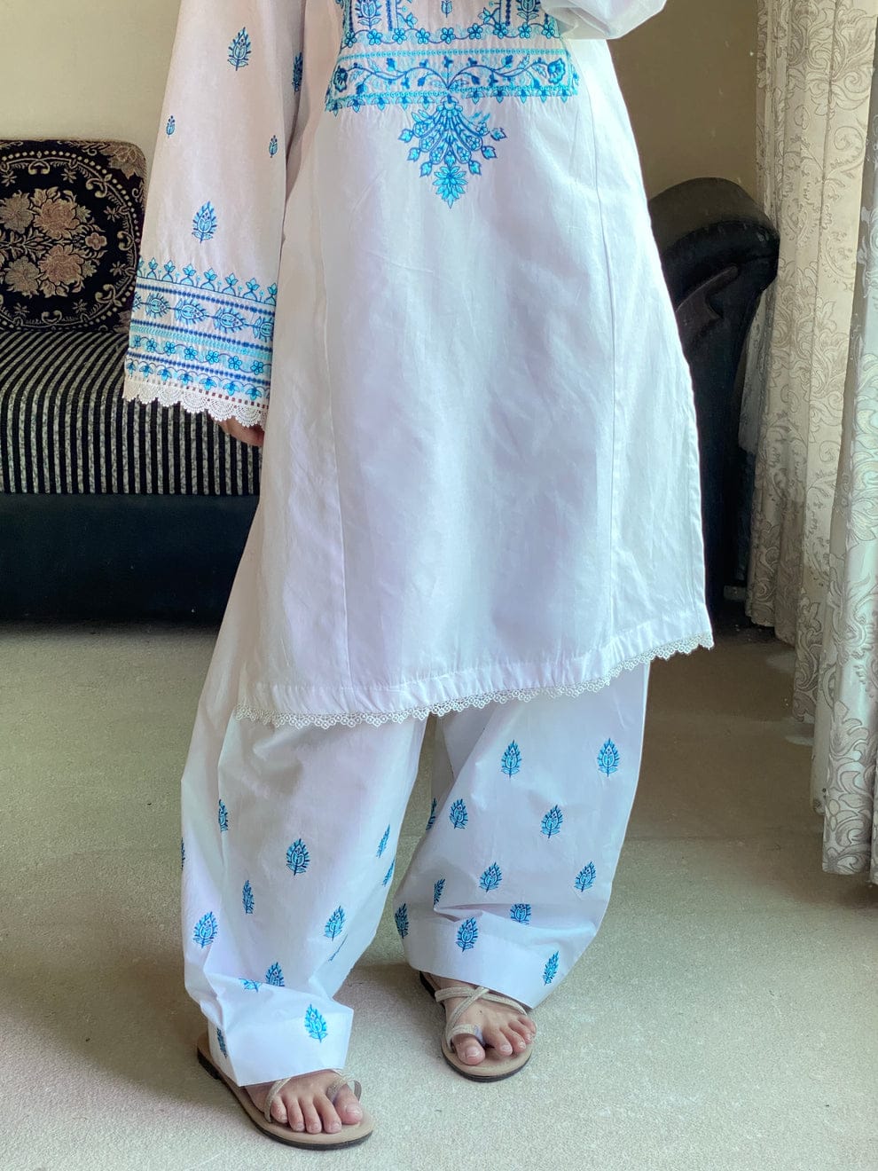 White/Blue Lawn 3PC