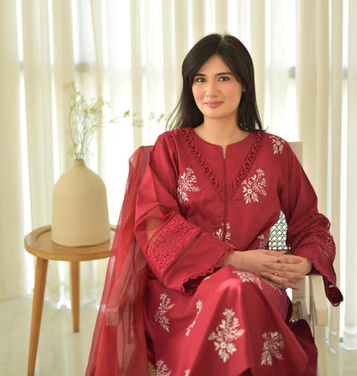 Hooriya Mehroon 3 PC